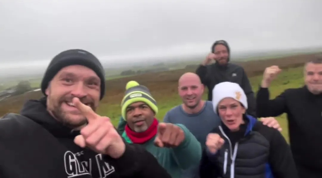 Tyson Fury Still Displaying Battle Scars from Ngannou Fight as he Criticizes Oleksandr Usyk