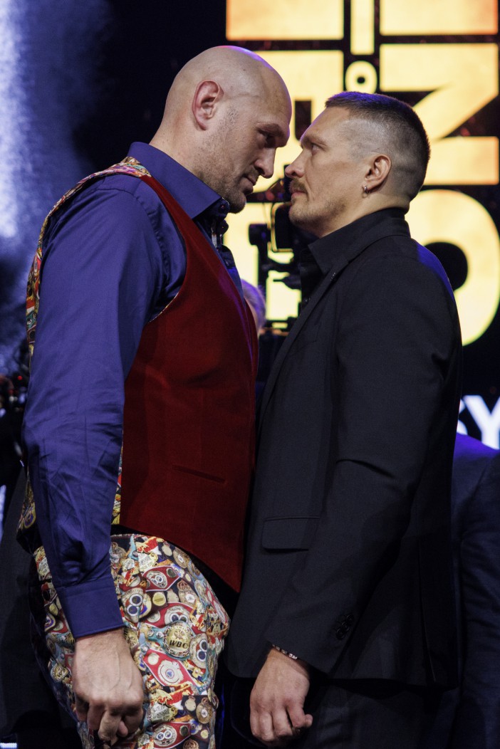 Tyson Fury urged to adopt winning game-plan against Oleksandr Usyk