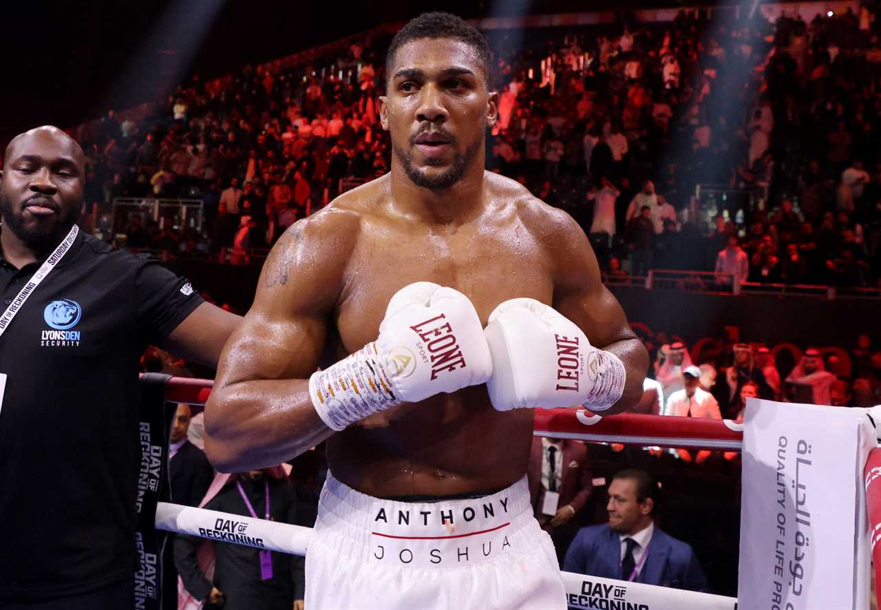 Chinese heavyweight claims Anthony Joshua has been protected from fighting him