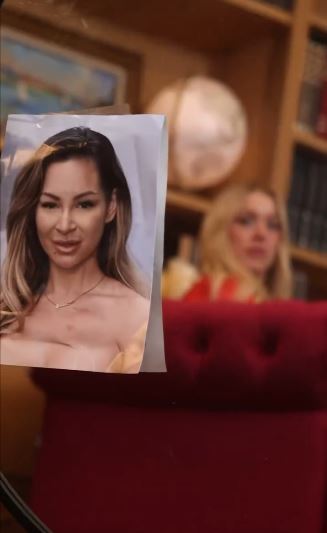Elle Brooke Warns 'Love Island Rejects' She's Coming For The Belt