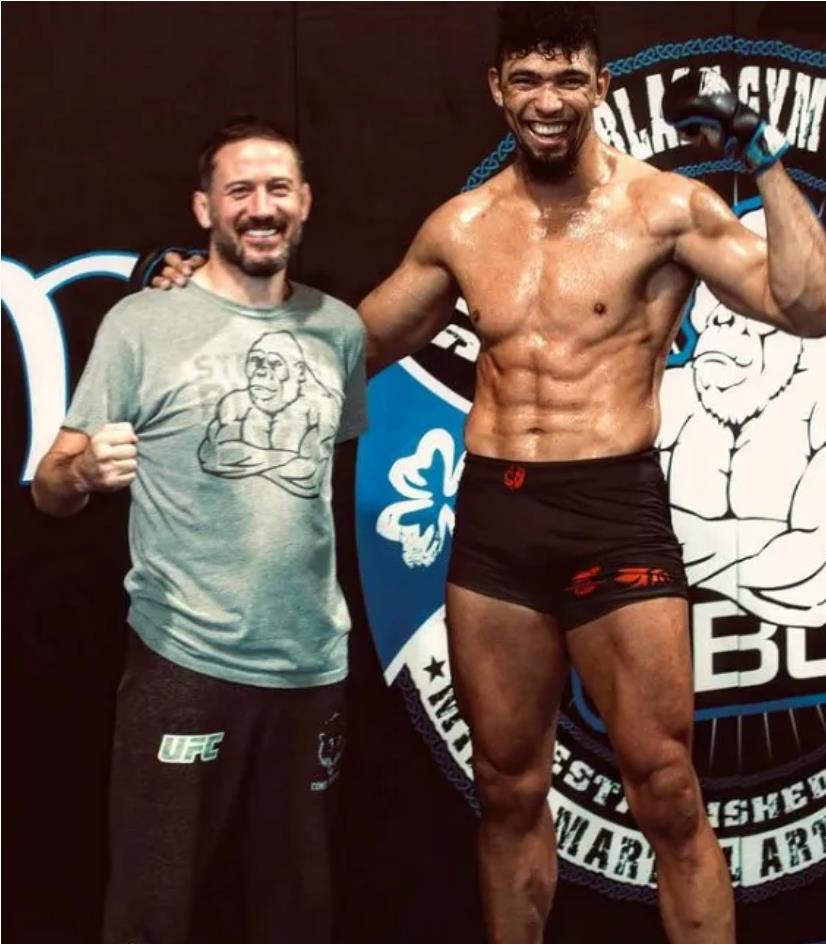 Johnny Walker's Love for Ireland, and UFC Title Aspirations