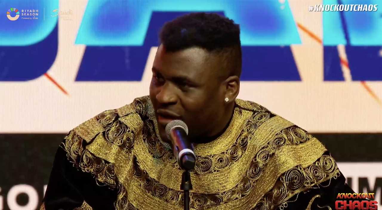 Anthony Joshua looks stern at Francis Ngannou after taunts regarding his chin