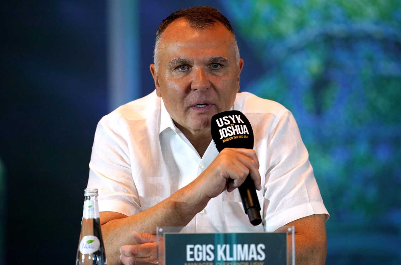 Manager claims Tyson Fury faked injury to get out of fight
