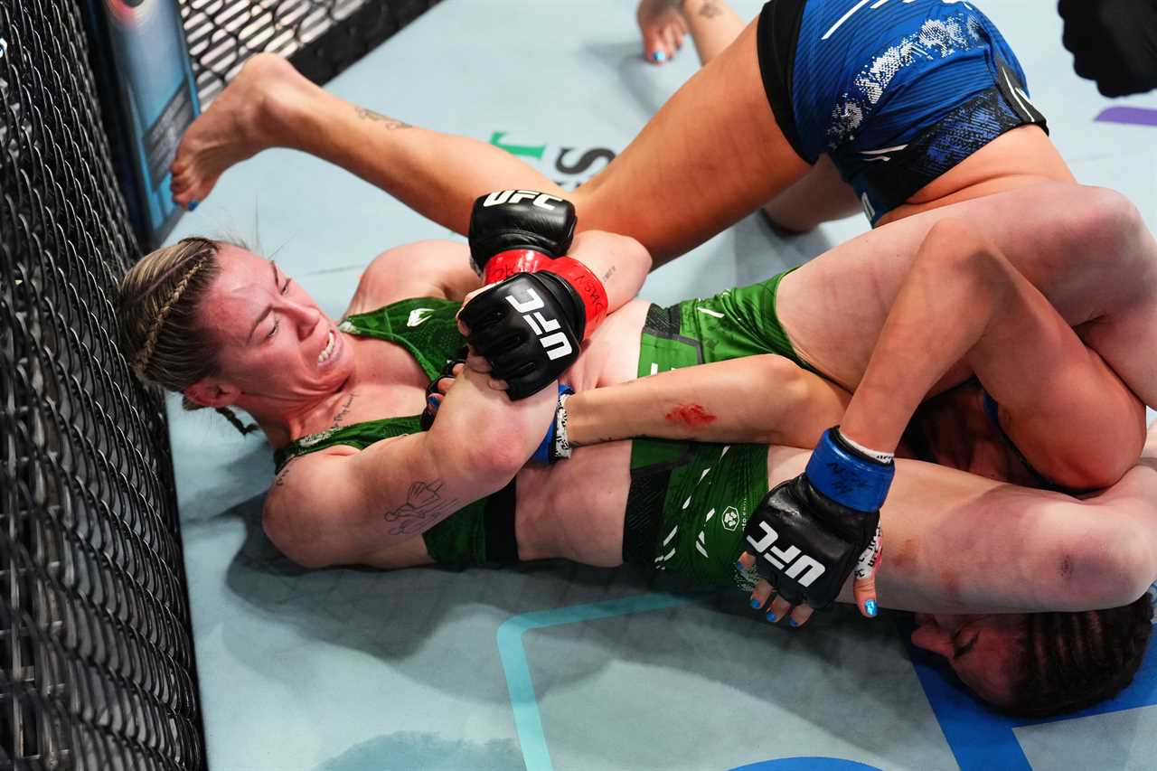 Molly McCann wins UFC fight with incredible submission move
