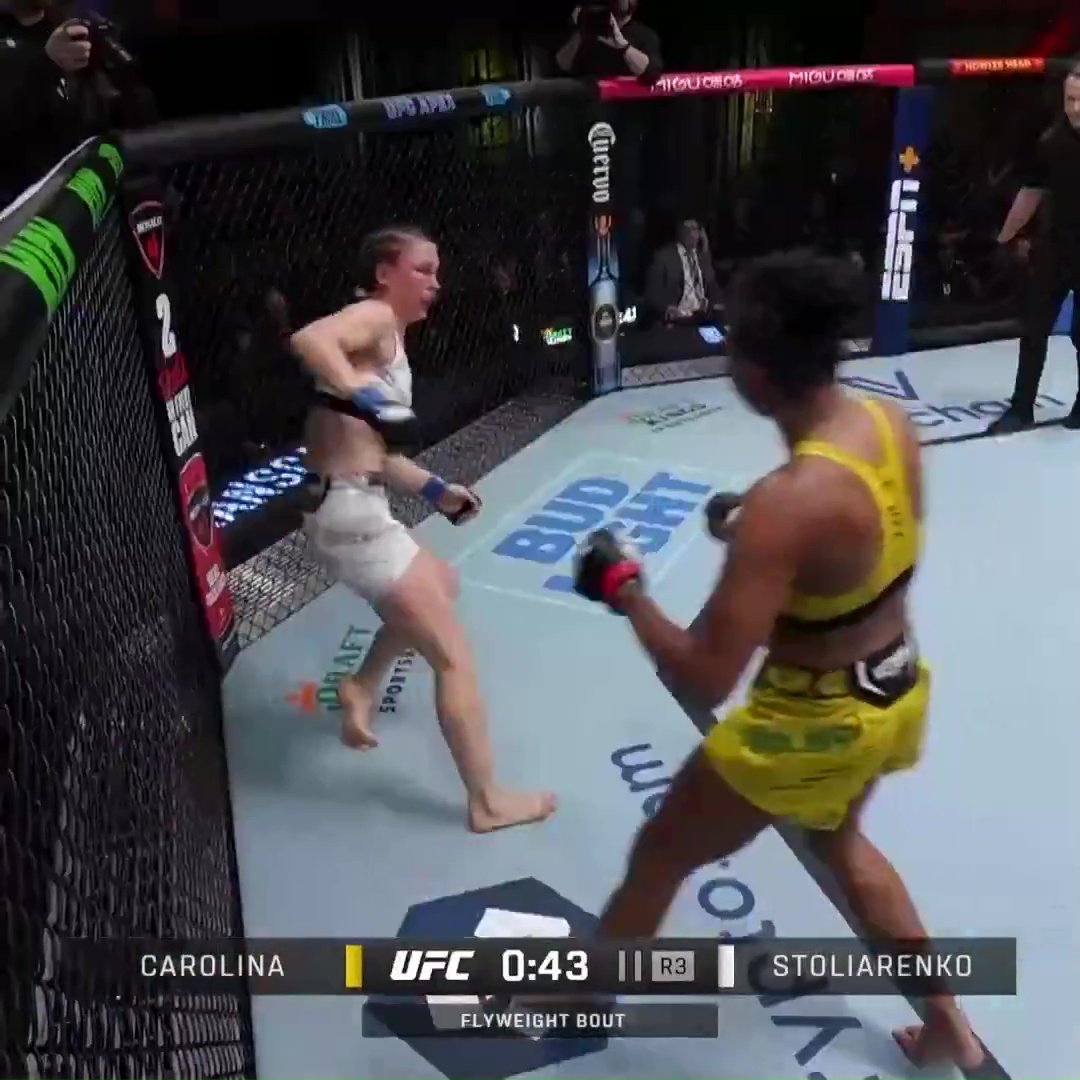 UFC Star's Shocking Injury to the Foot Is Not Noticed by Fans