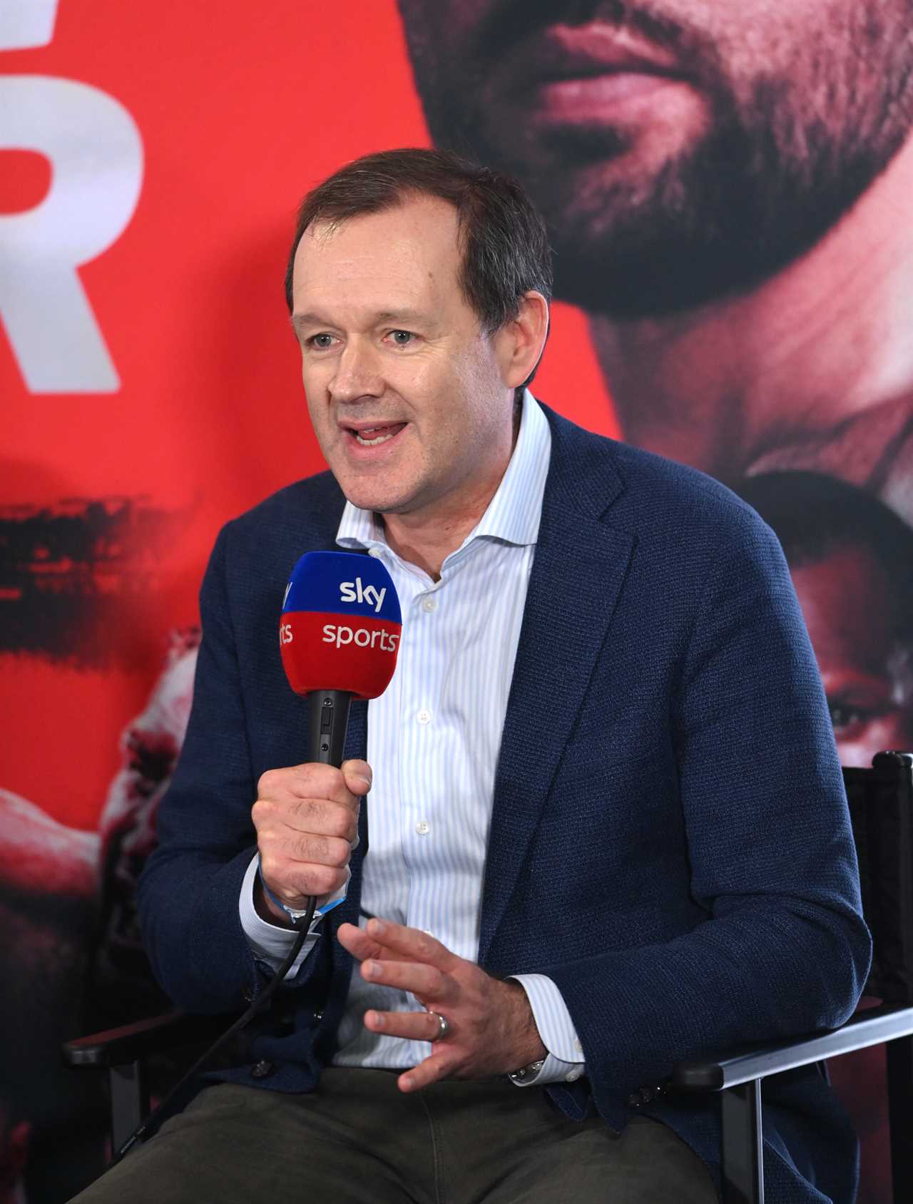 Adam Smith, boxing commentator, returns to commentary after cancer battle.