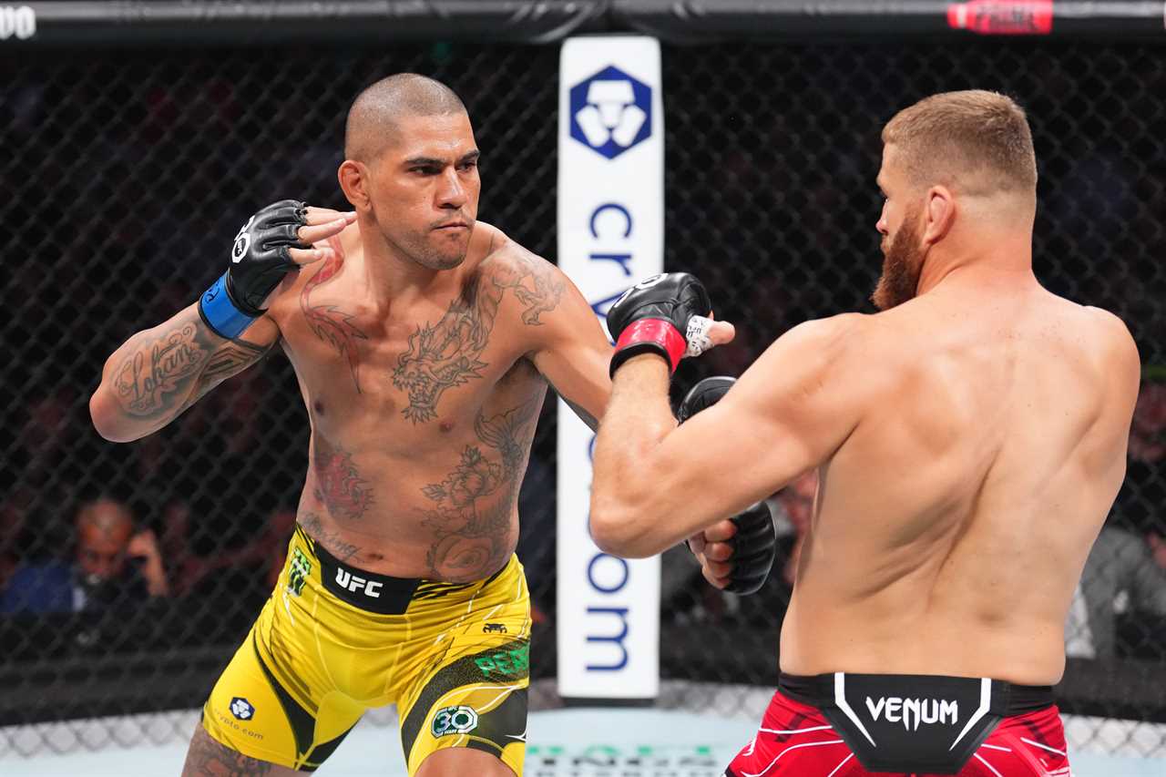 Dana White announces UFC 300 main event and fans are furious