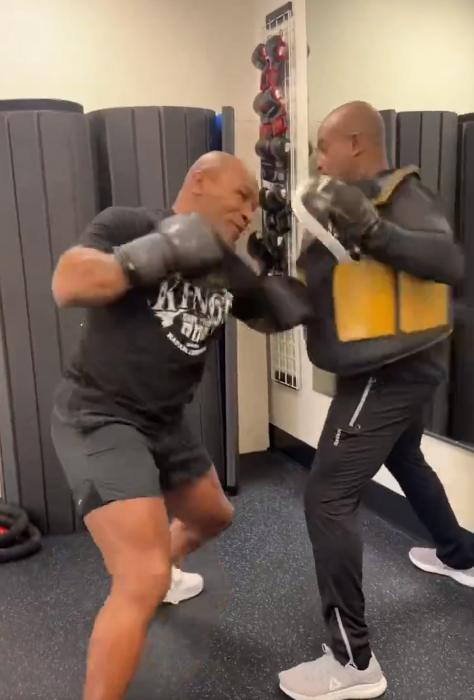 Mike Tyson Shows explosive power in training, Jake Paul Fans Worried