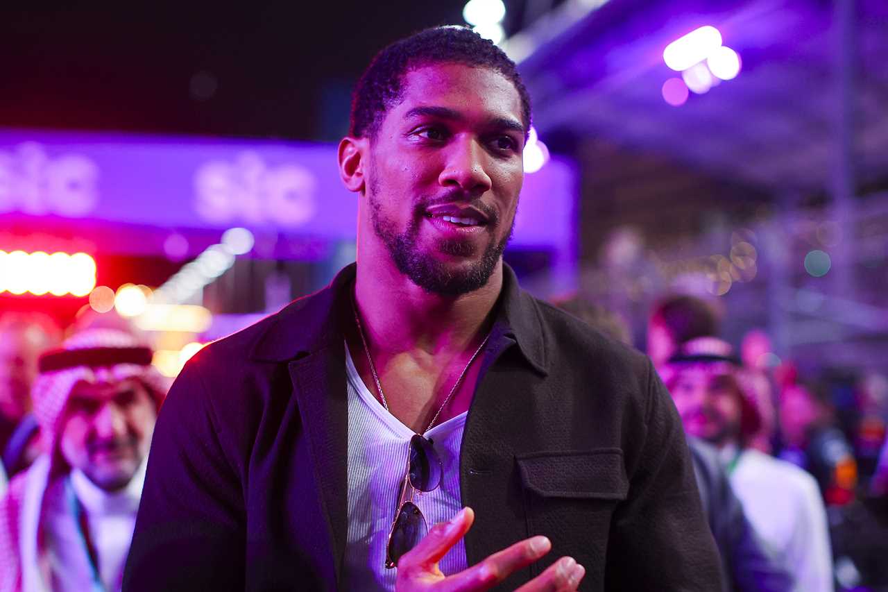 Eddie Hearn's Tips for Anthony Joshua to Beat Tyson Fury