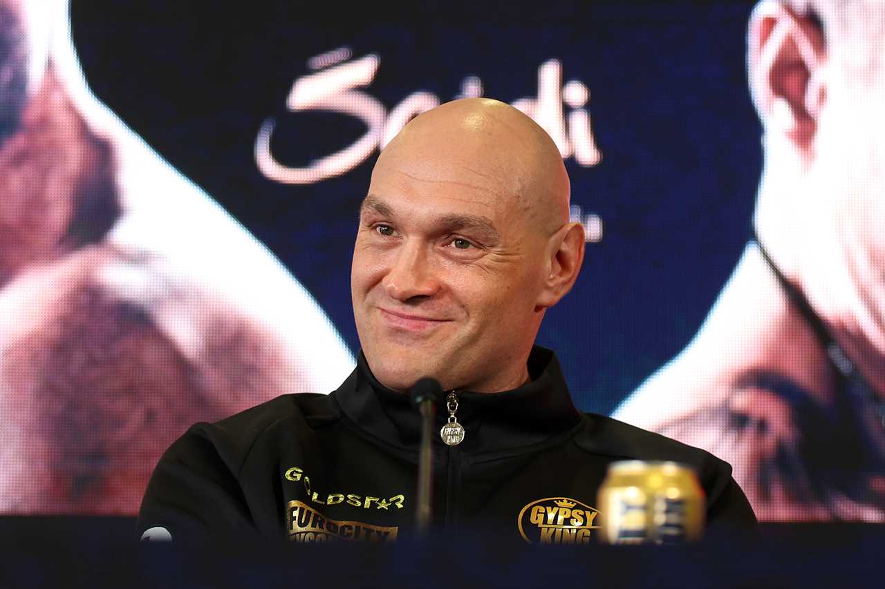 Tyson Fury teases Oleksandr Usyk knockout in first round of heavyweight fight