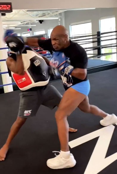 If he dies ...' Concerns expressed over Mike Tyson (57) ahead of his pro-boxing match against Jake Paul (27).