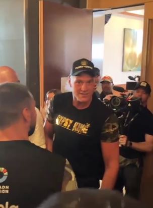 Tyson Fury's Shocking Reaction to Dad's Bloody Altercation