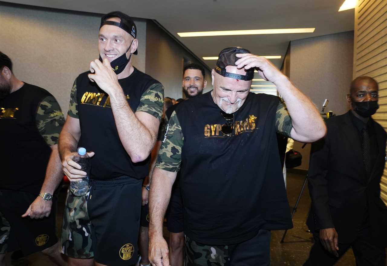 Tyson Fury Stands by Dad in Headbutt Incident with Oleksandr Usyk's Camp