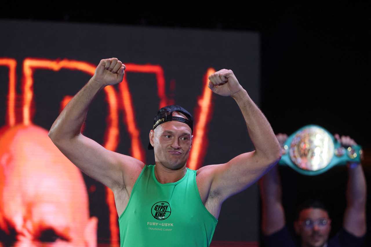 Tyson Fury hints at major tactical change for Oleksandr Usyk fight