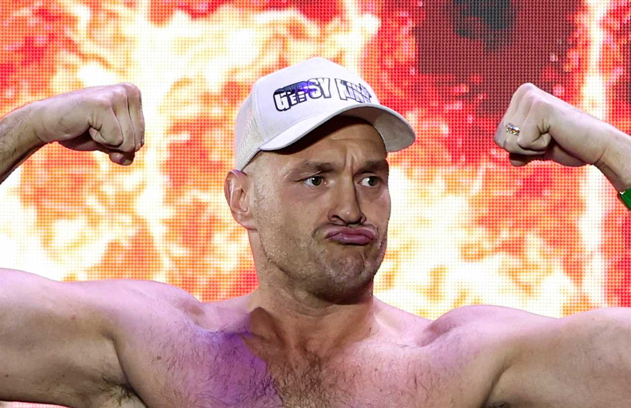 Oleksandr Usyk’s weight incorrectly announced at Tyson Fury weigh-in as fans change predictions