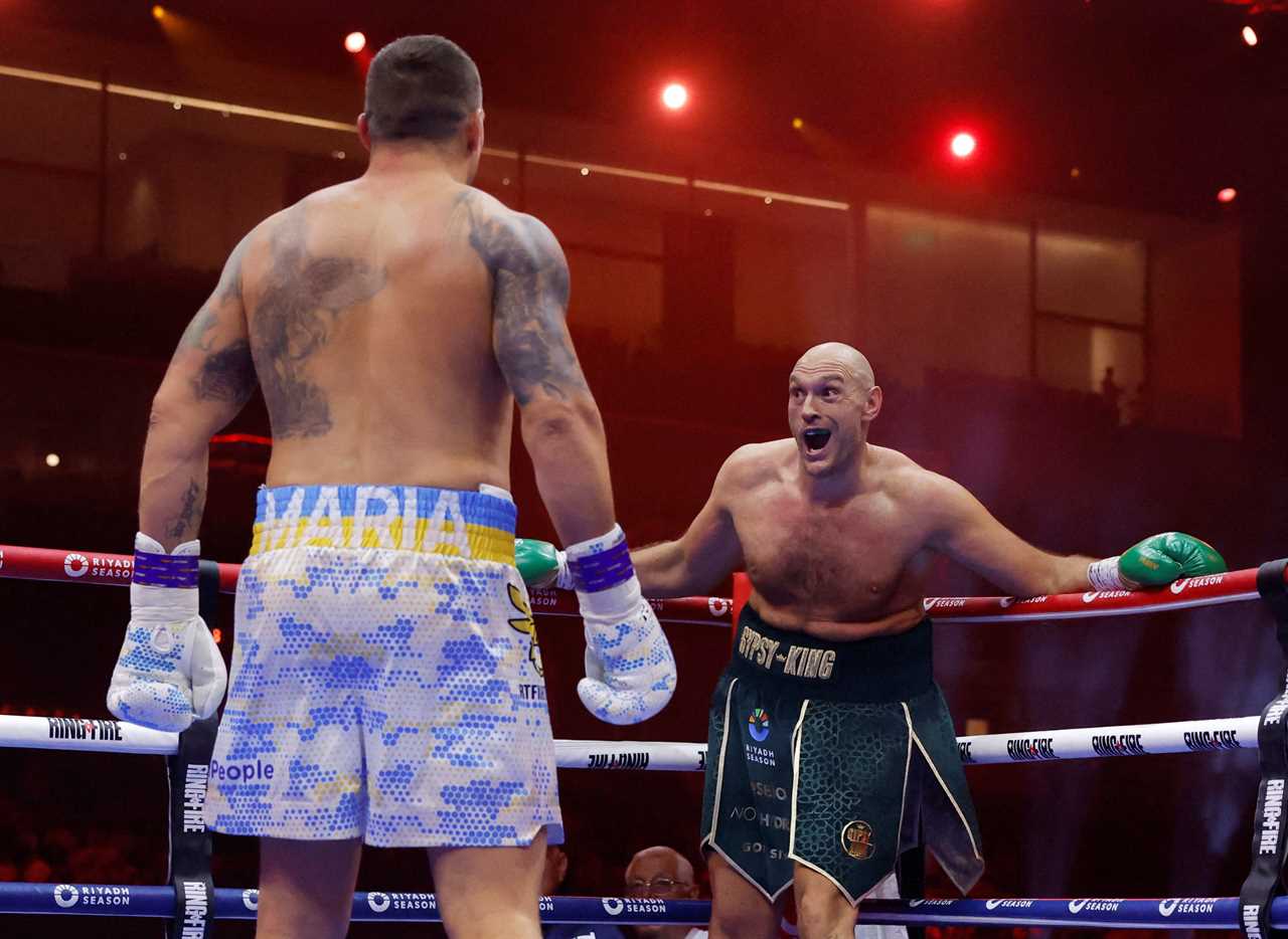 Tyson Fury's Wild Antics in First Round of Oleksandr Usyk Fight