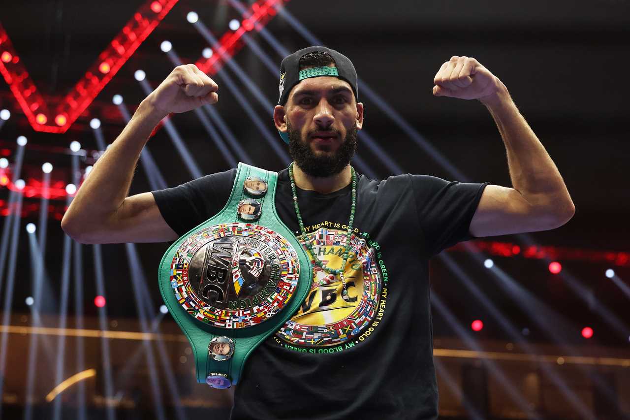 Hamzah Sheeraz Dominates 5v5 Bout, Secures Victory for Frank Warren Over Eddie Hearn