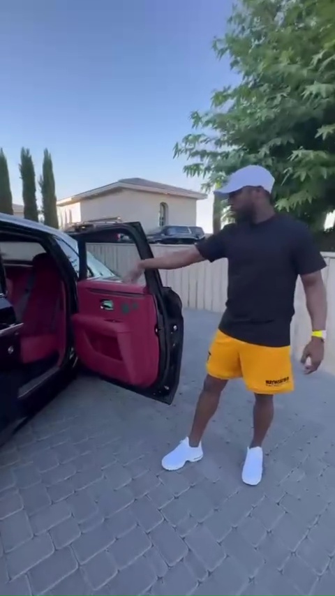 Floyd Mayweather Shows Off £1.5 Million Car Collection Including Rolls-Royce with Furry Seats – and £85,000 Backpack