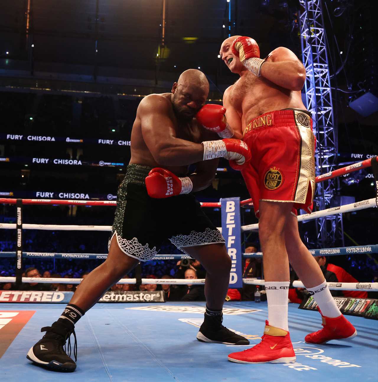 Moment Derek Chisora HEADBUTTS Deliveroo rider as row erupts outside restaurant