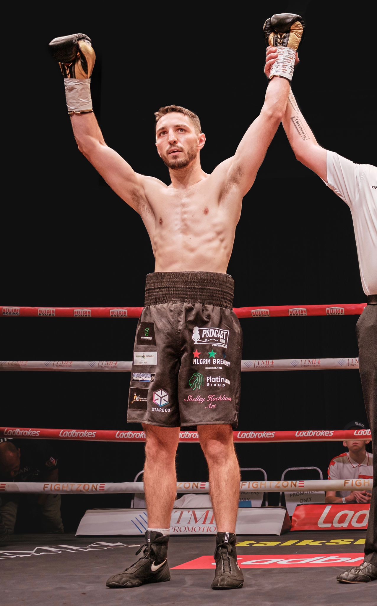 Meet Brit boxing’s best social media star who coached in the Maldives and has Snoop Dogg and Sugar Ray Leonard as fans