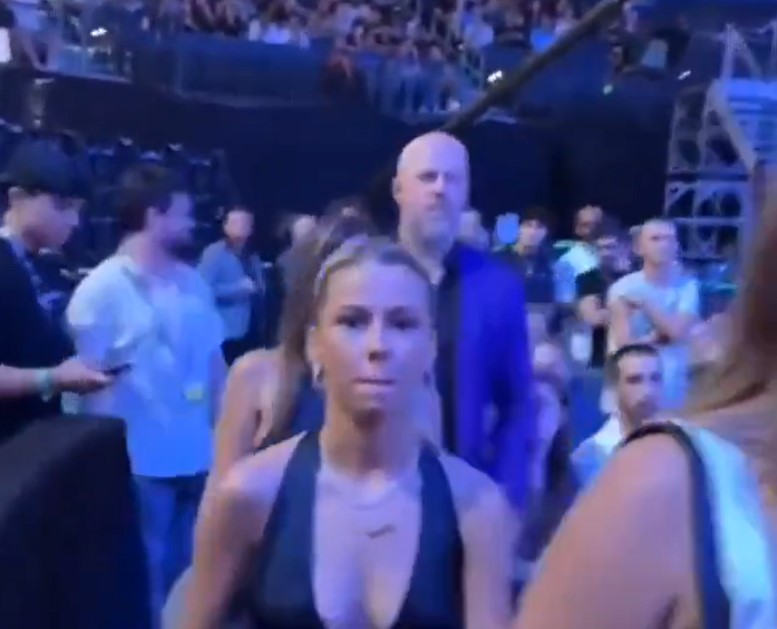 Hawk Tuah Girl Hailey Welch Steals the Show at Jake Paul's Fight
