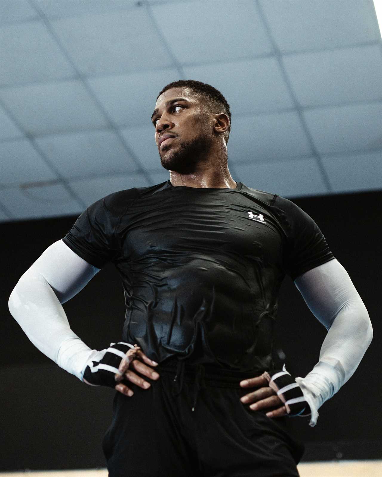 Anthony Joshua's Terrifying Training Pics Raise Concerns for Daniel Dubois