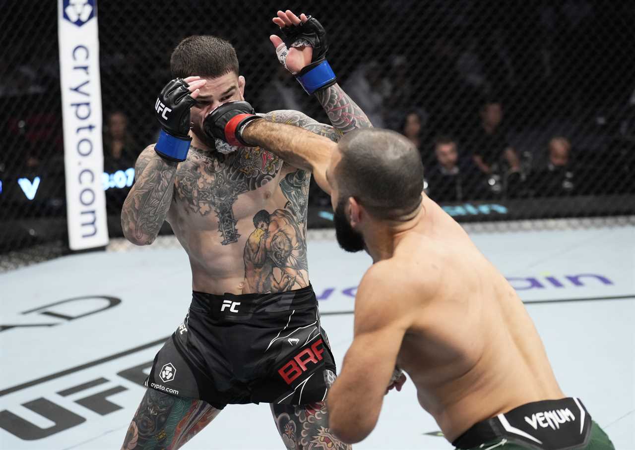 Leon Edwards Shocked by Canelo Comparison Made by UFC 304 Rival's Coach