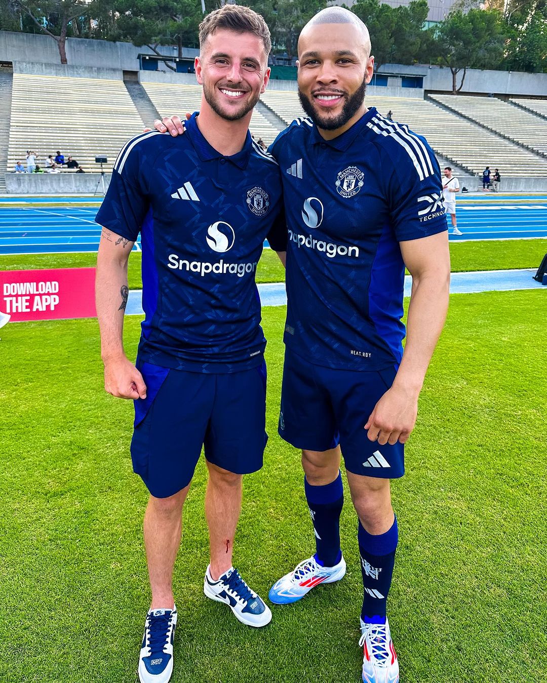 British Boxer Trains with Man Utd Stars in Pre-Season and Considers Career Change