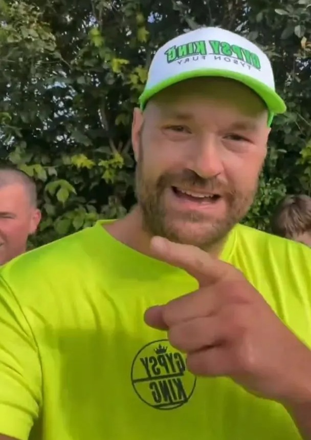 Tyson Fury Issues Warning to Oleksandr Usyk Ahead of Rematch