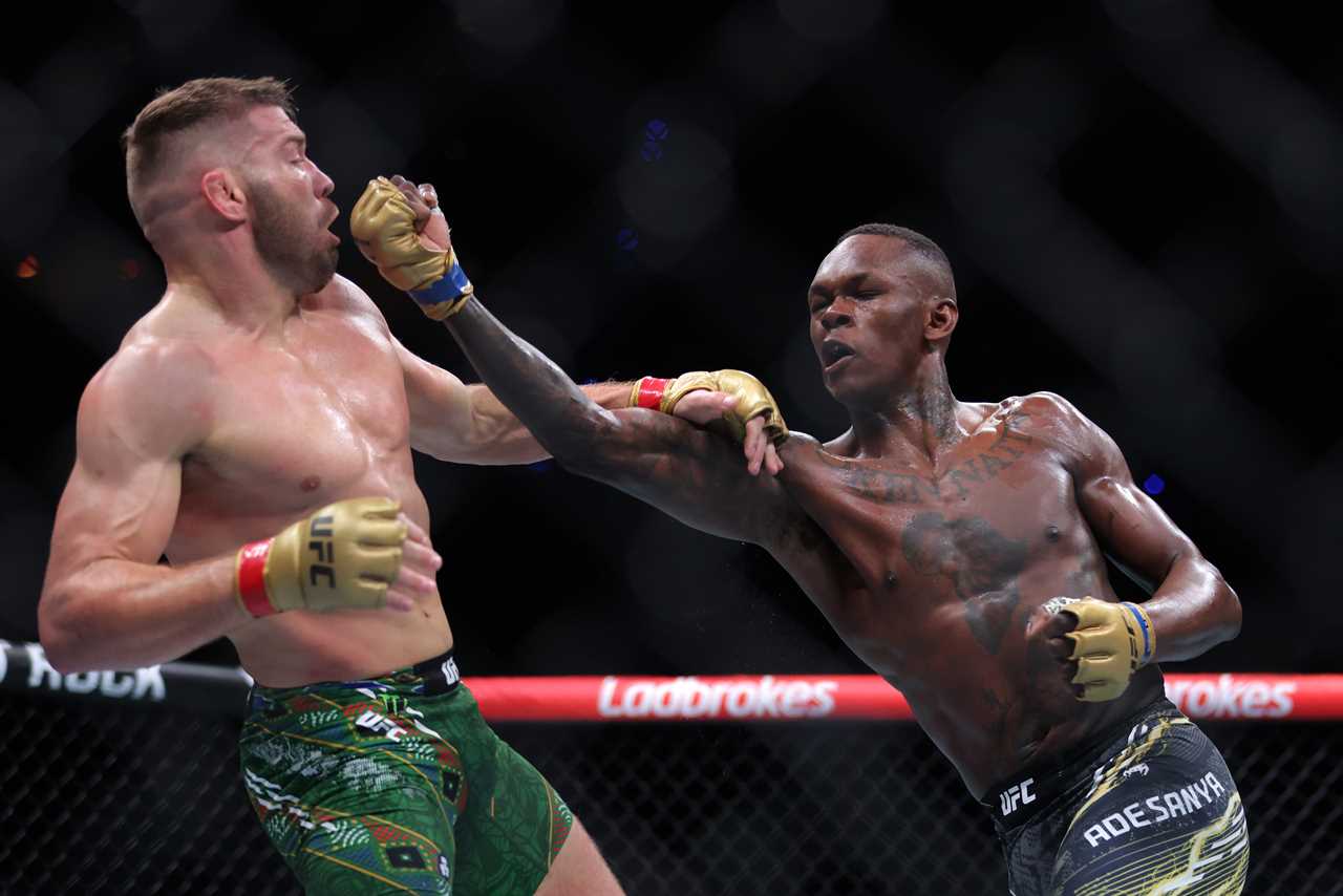 Israel Adesanya loses UFC middleweight title in brutal submission defeat to Dricus Du Plessis