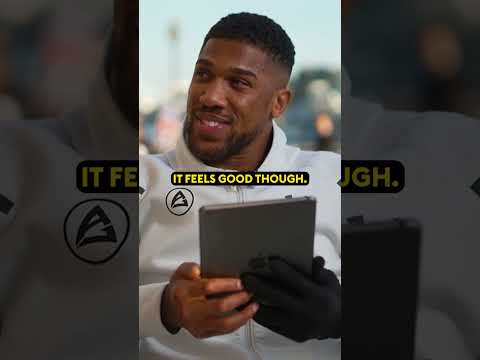Anthony Joshua's CRAZY stretching routine 😳