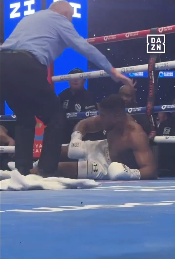 Anthony Joshua Knocked Out by Daniel Dubois in Brutal Showdown