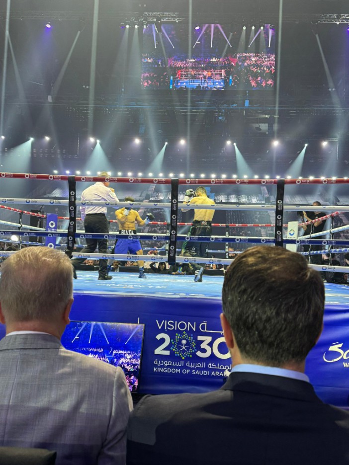 Surprise Ringside Guests: Snooker Royalty and Sports Stars Spotted at Beterbiev vs Bivol Fight