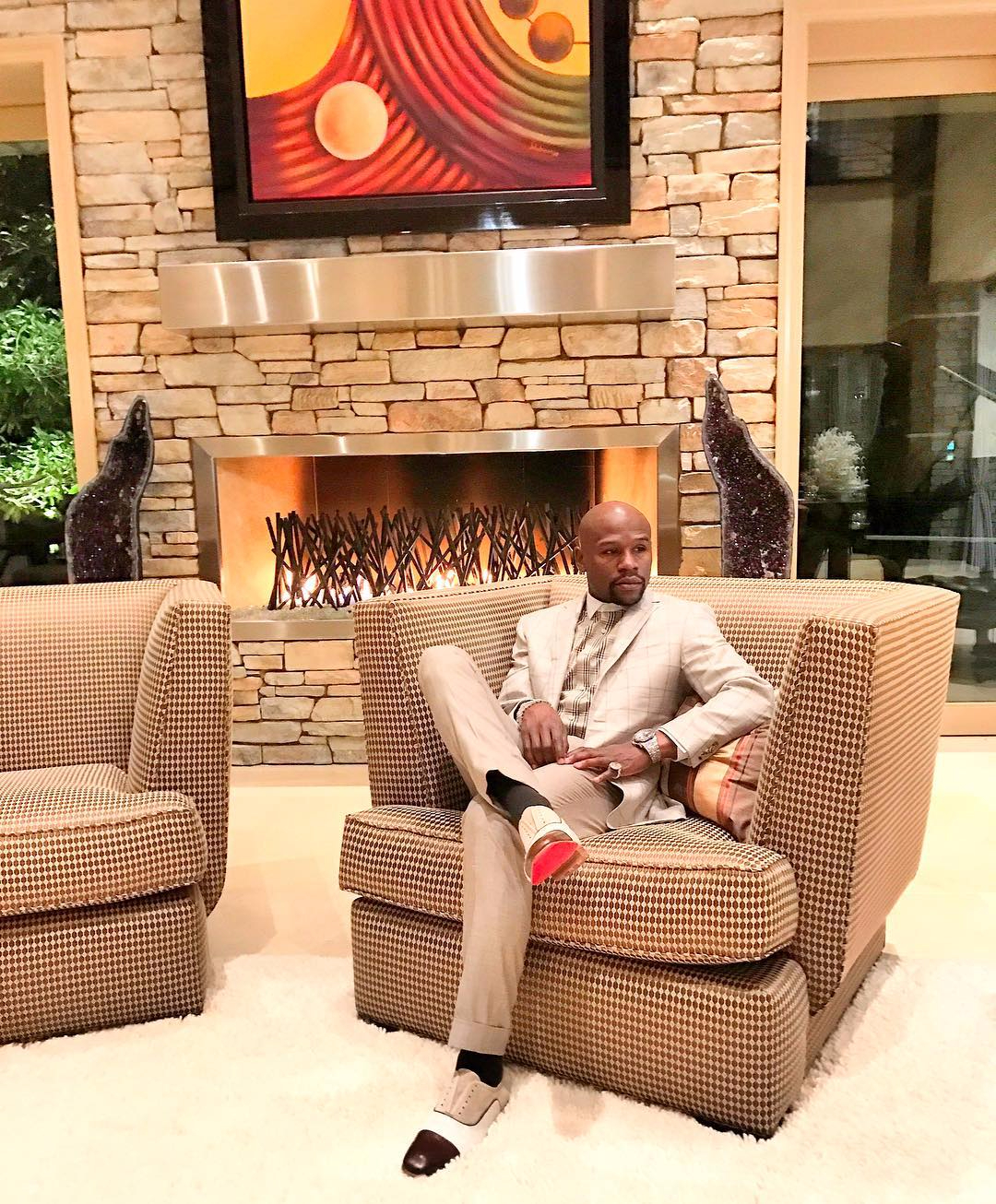 Floyd Mayweather splashes over £300m on New York apartments