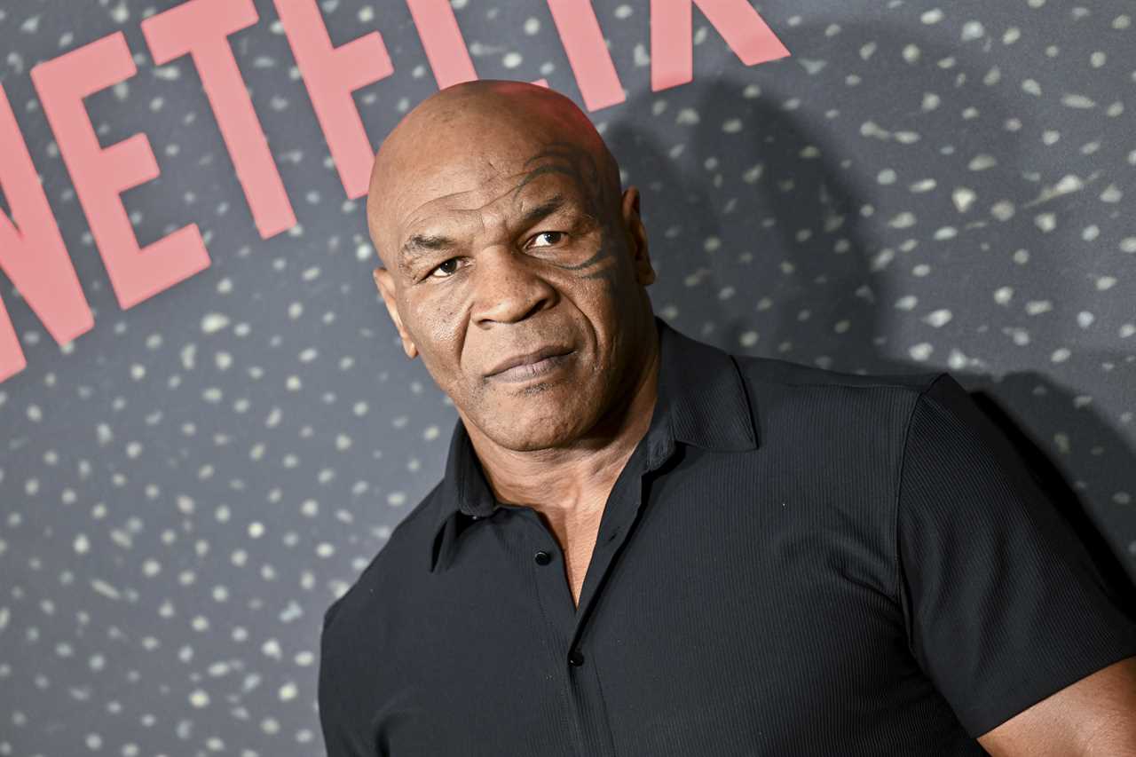 MIKE TYSON SLAMS TYSON FURY FOR 'PLAYING AROUND' AGAINST OLEKSANDR USYK
