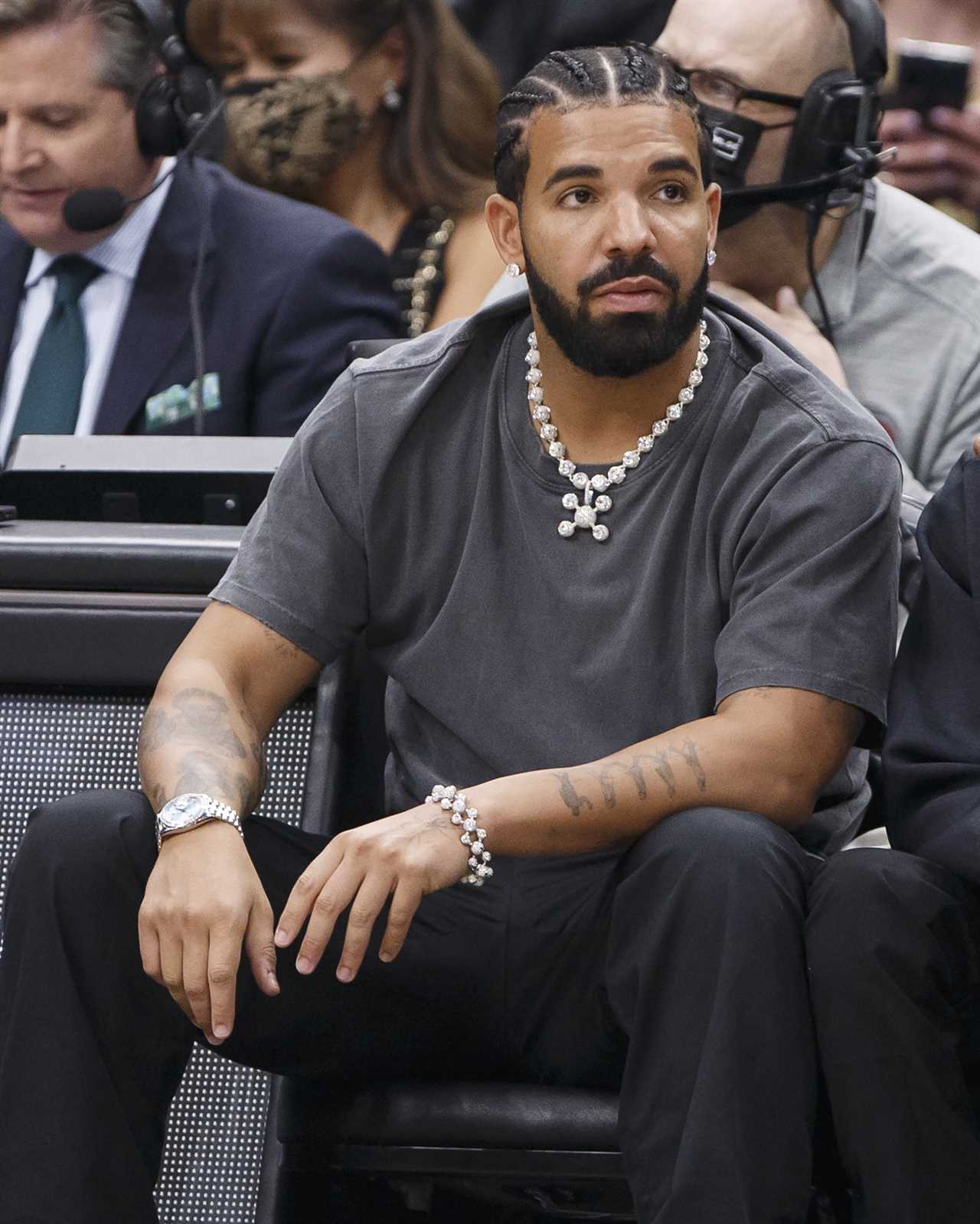 Drake Loses Big Bet on Mike Tyson in Controversial Fight