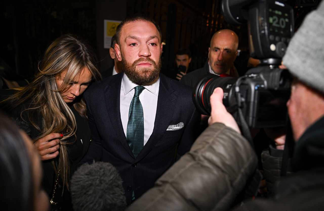 JOE ROGAN BELIEVES CONOR MCGREGOR SELF-DESTRUCTED AFTER MAYWEATHER FIGHT