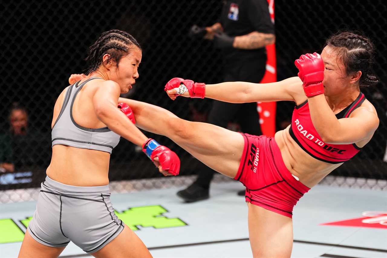MMA Fighter Feng Xiaocan Rushed to Hospital After Brutal Knockout Loss