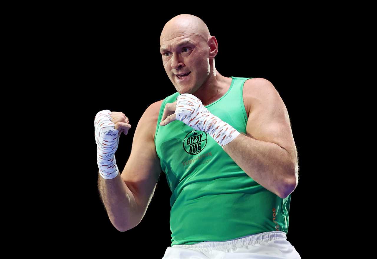 Tyson Fury's New Look Sparks Theories for Usyk Rematch
