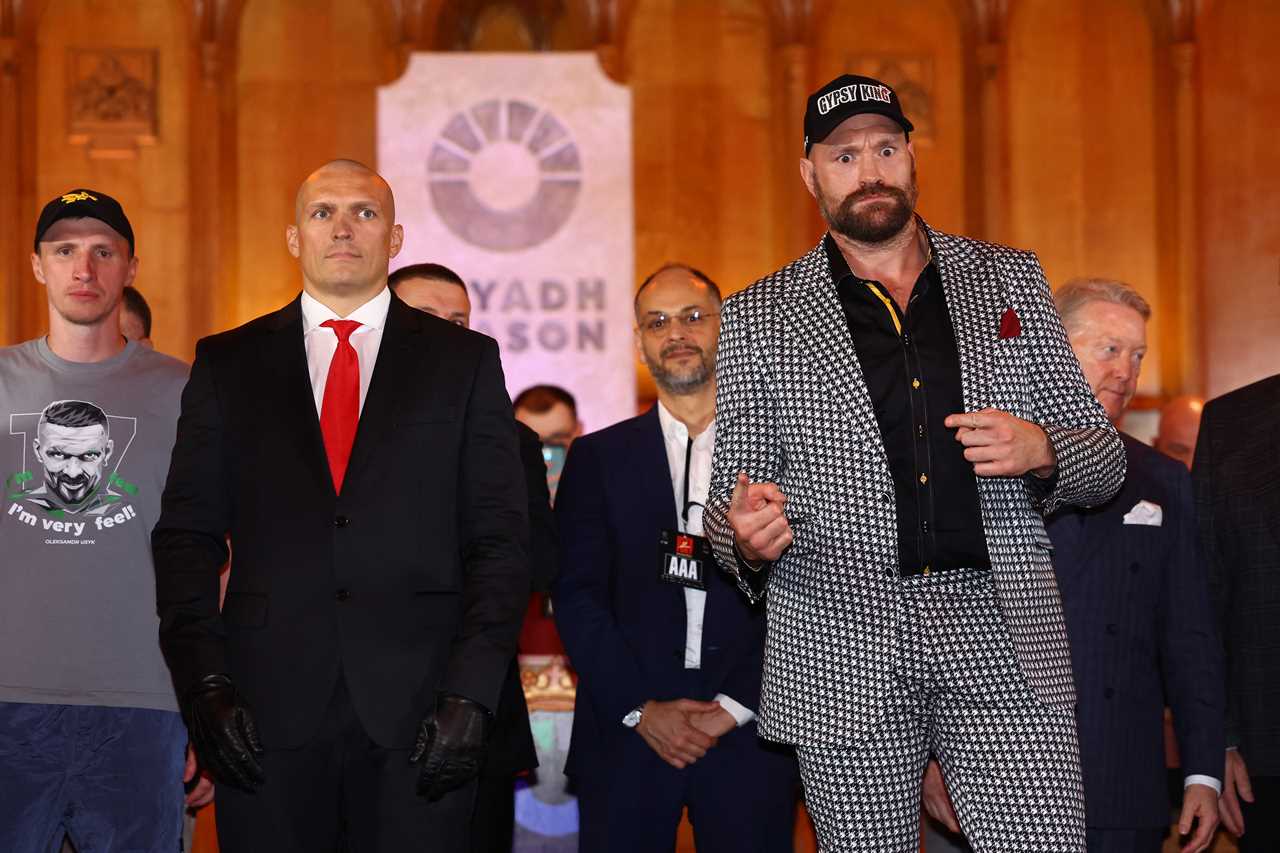 Tyson Fury Calls Oleksandr Usyk a Sexy Beast with New Look