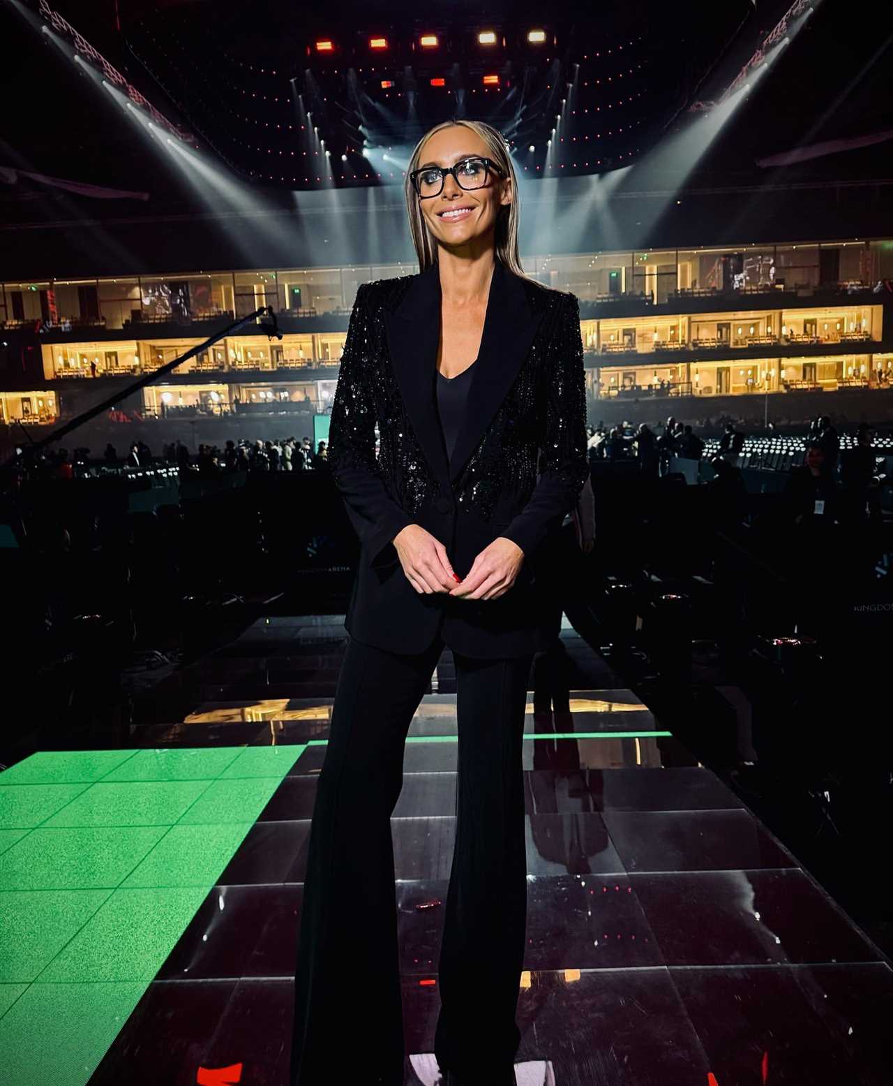 Sky Sports presenter Anna Woolhouse wows fans with stunning outfit for Fury vs Usyk fight