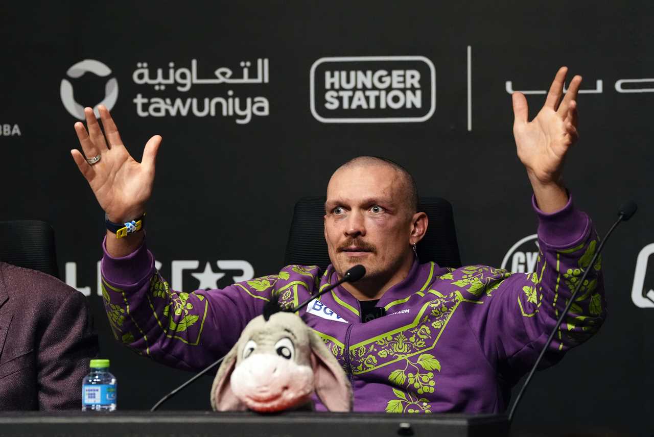 Oleksandr Usyk Shows Class In and Out of the Ring