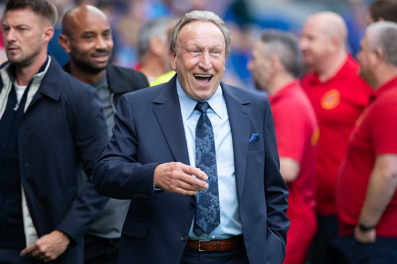 Football Icon Neil Warnock Mocks Tyson Fury Over Latest Boxing 'Retirement'