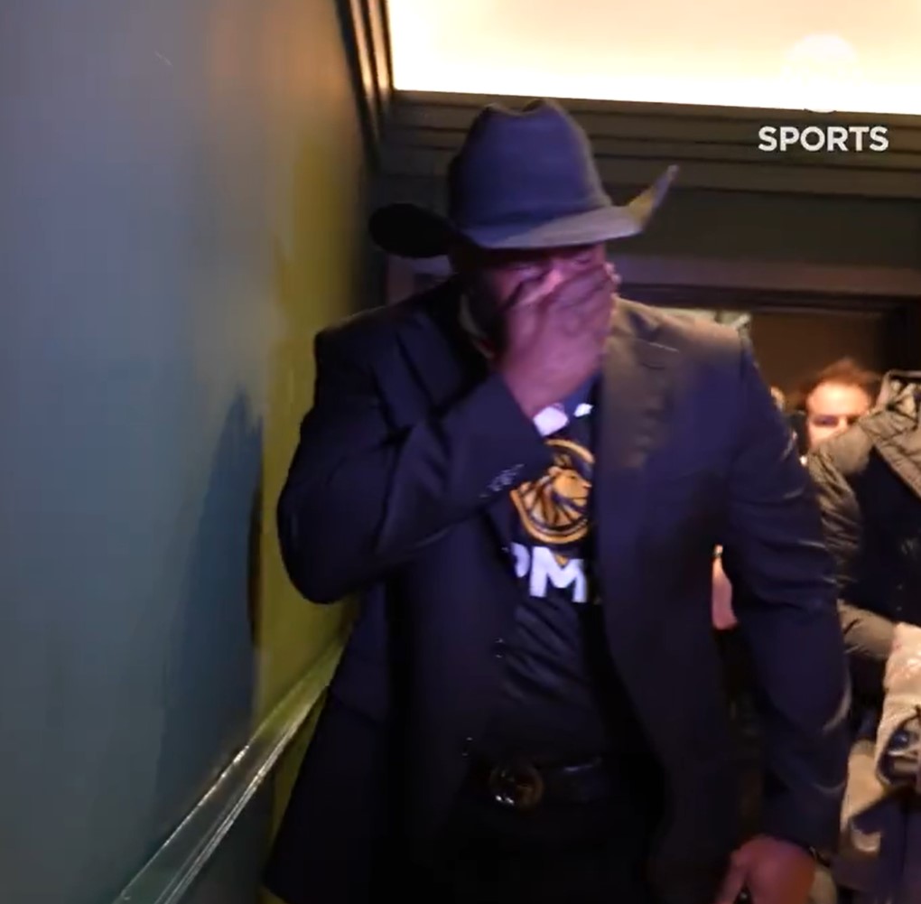 Derek Chisora in Tears on TV Ahead of Last UK Fight Against Otto Wallin