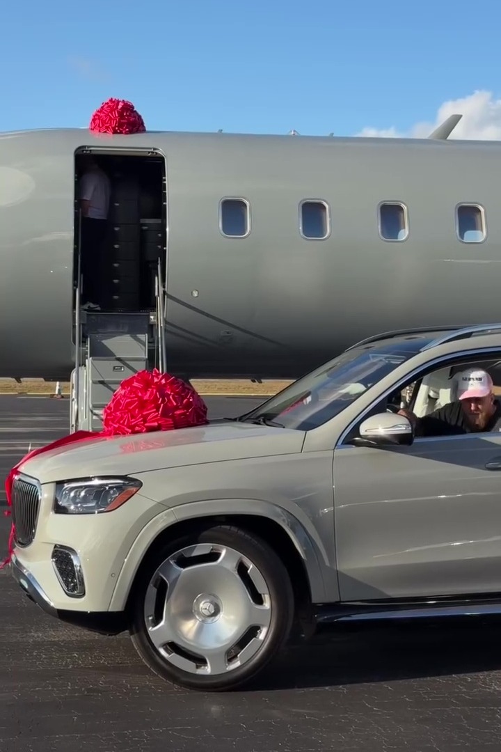 Inside Jake Paul’s £62m Lifestyle: Private Jet, Luxury Cars, and Romance with Speedskater Jutta Leerdam