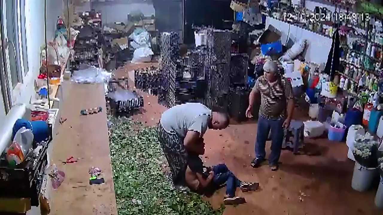 Boxer on Trial for Murder After Deadly Altercation Over Flower Photo