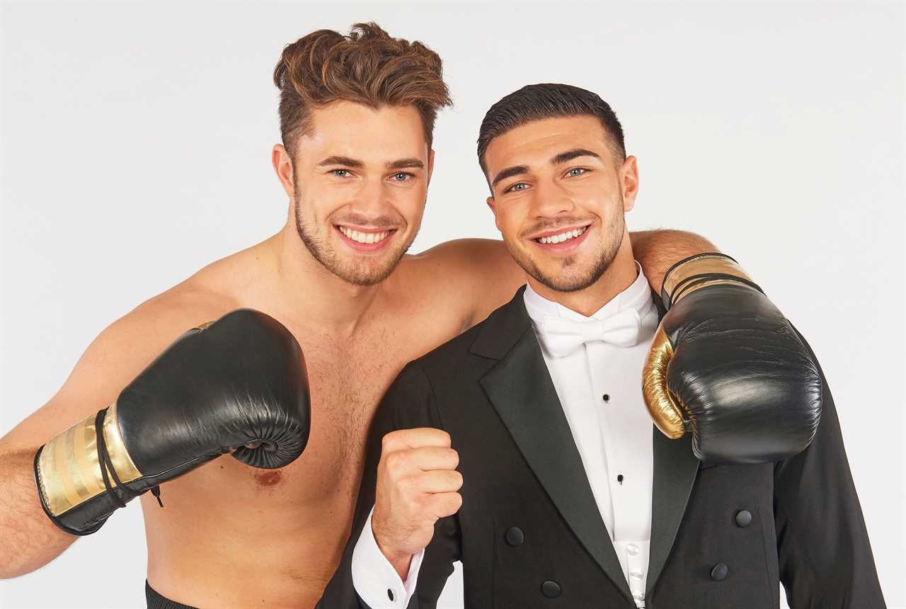 Love Island Star Curtis Pritchard Eyes Boxing Ring with British Legend Training