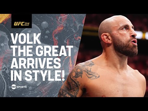 UFC 314: Alexander Volkanovski walks out to Down Under - Men At Work at #UFC314 🔥