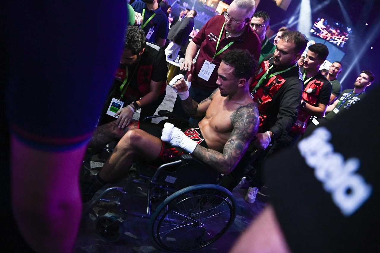 EXCLUSIVE: Boxer’s Bungle Bags £100k – Mortgage Miracle at 34!