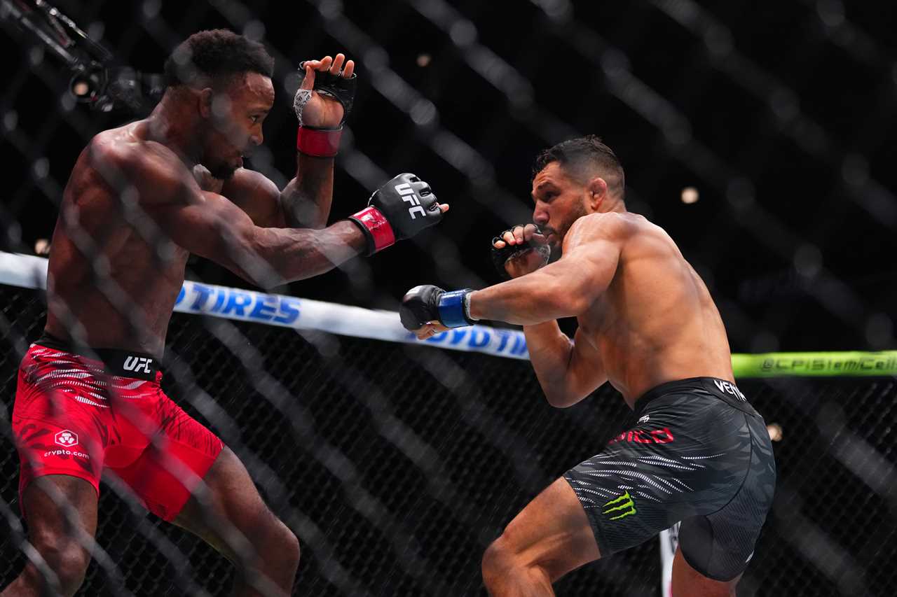 EXCLUSIVE: Lerone Murphy Knocks Out Aaron Pico with DAZZLING Spinning Elbow, Demands Title Shot from Dana White!
